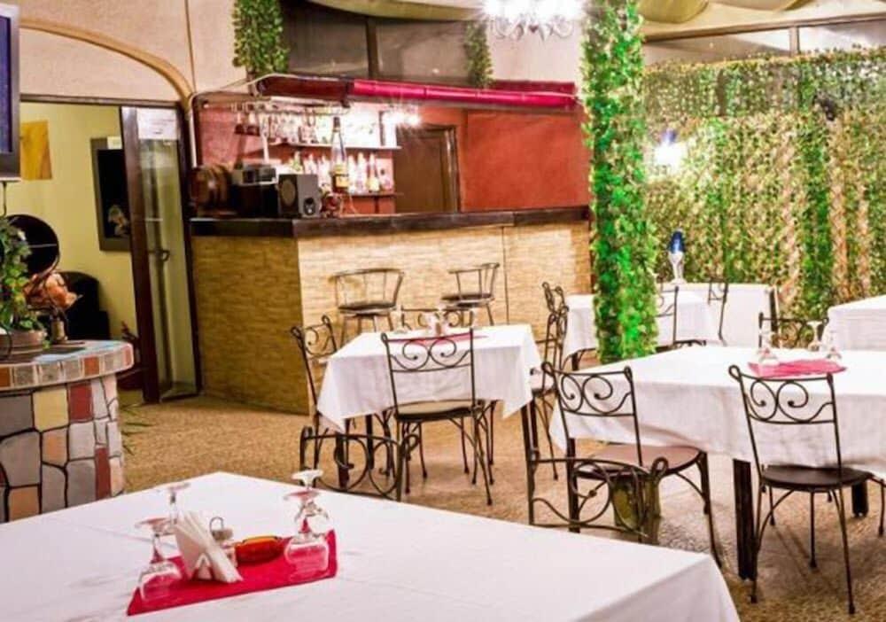 Hotel Eos 부쿠레슈티 외부 사진